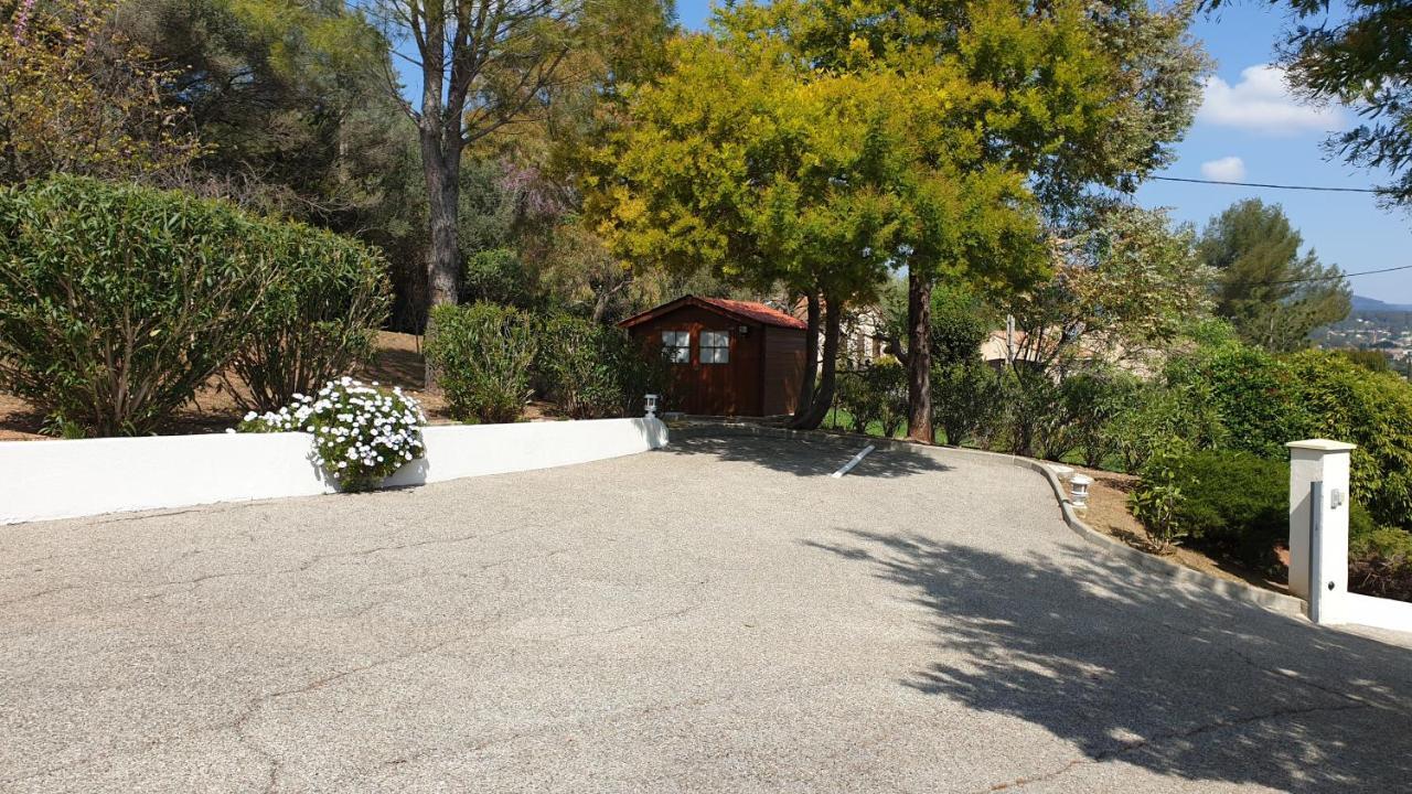 La Villa D'Olivene Cuers Exterior photo